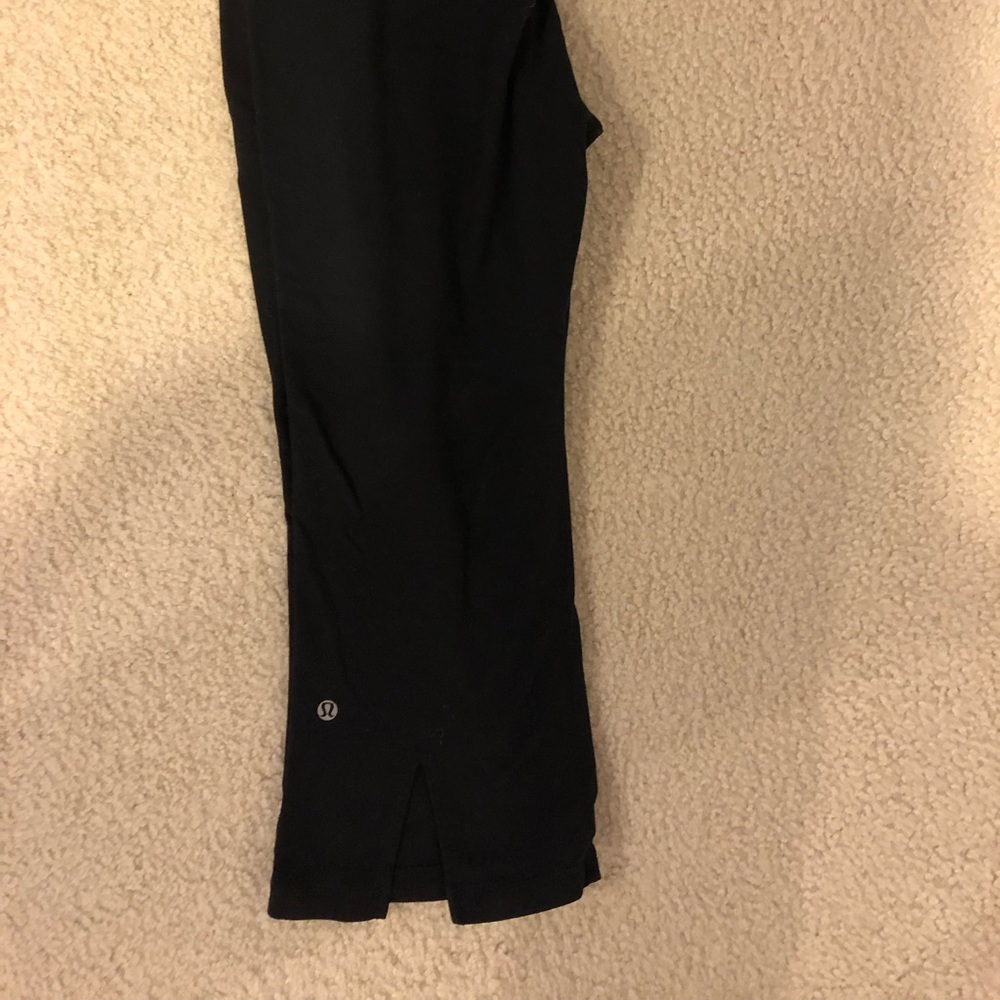 Lululemon cropped pants